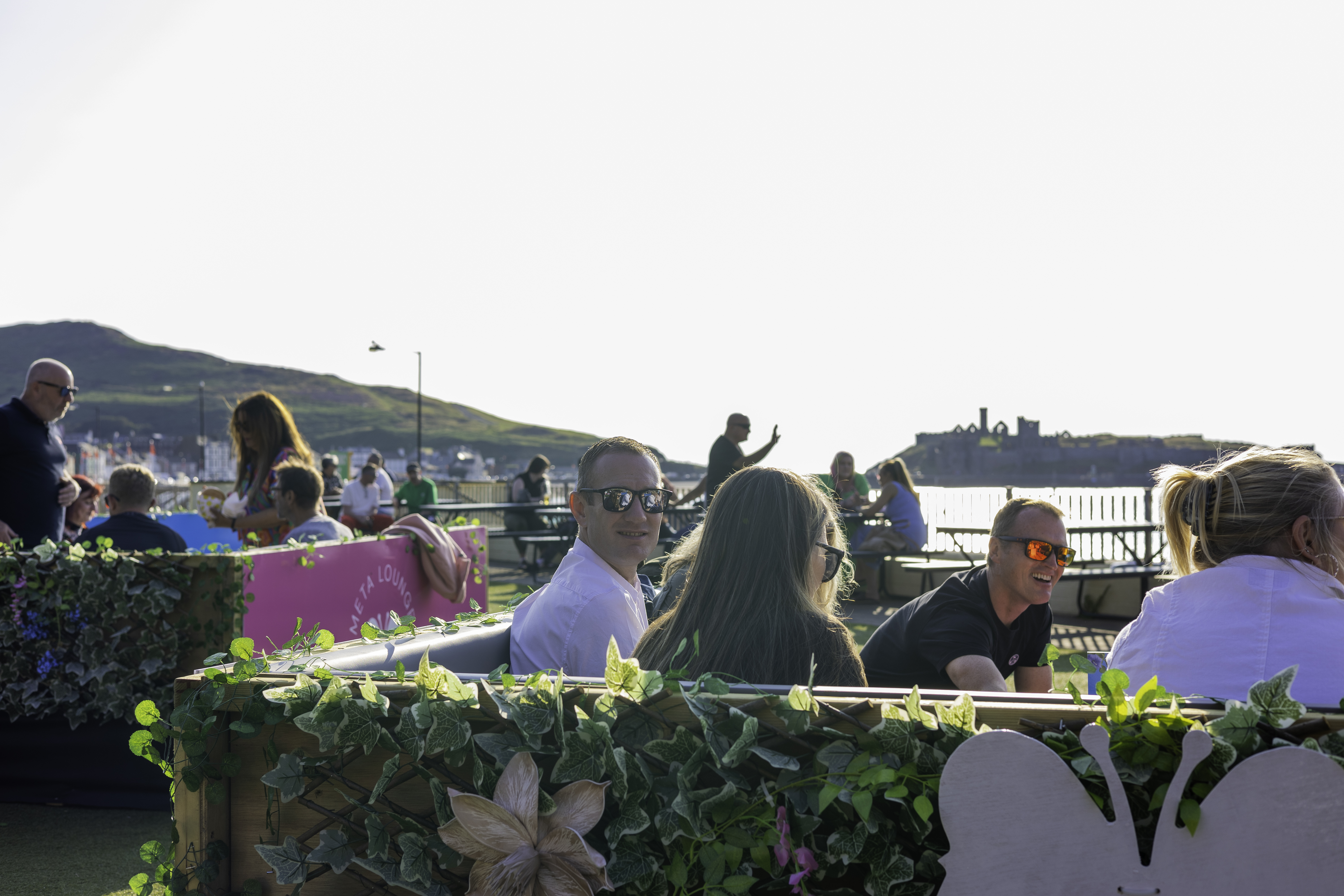 Meta Lounge Atmosphere